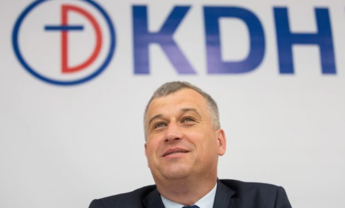 Novú súťaž na mýto mali začať už počas bývalého ministra dopravy Érseka, tvrdí Zajac