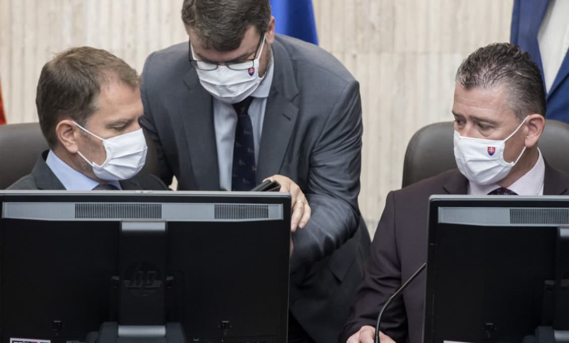 Vládu za nedostatočnú pomoc pre firmy a podnikateľov kritizuje aj AZZZ