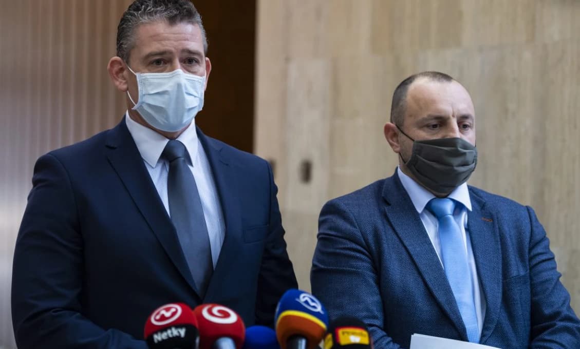 Bývalý nemecký vicekancelár: Európa nemôže veriť Spojeným štátom, že nás ochránia pred Putinom!