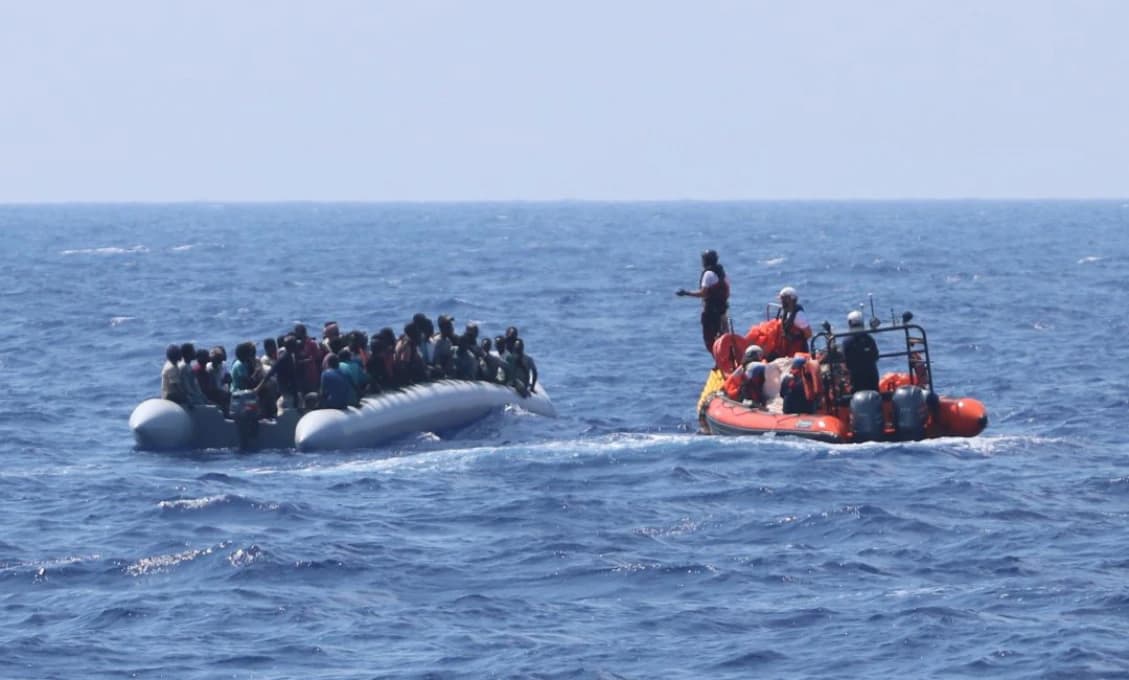 Starostka mesta Calais odkazuje Borisovi Johnsonovi, aby sa "nestresoval" kvôli migrantom