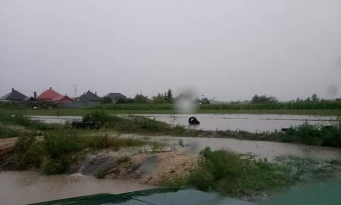Prívalové dažde si vyžiadali nasadenie hasičov
