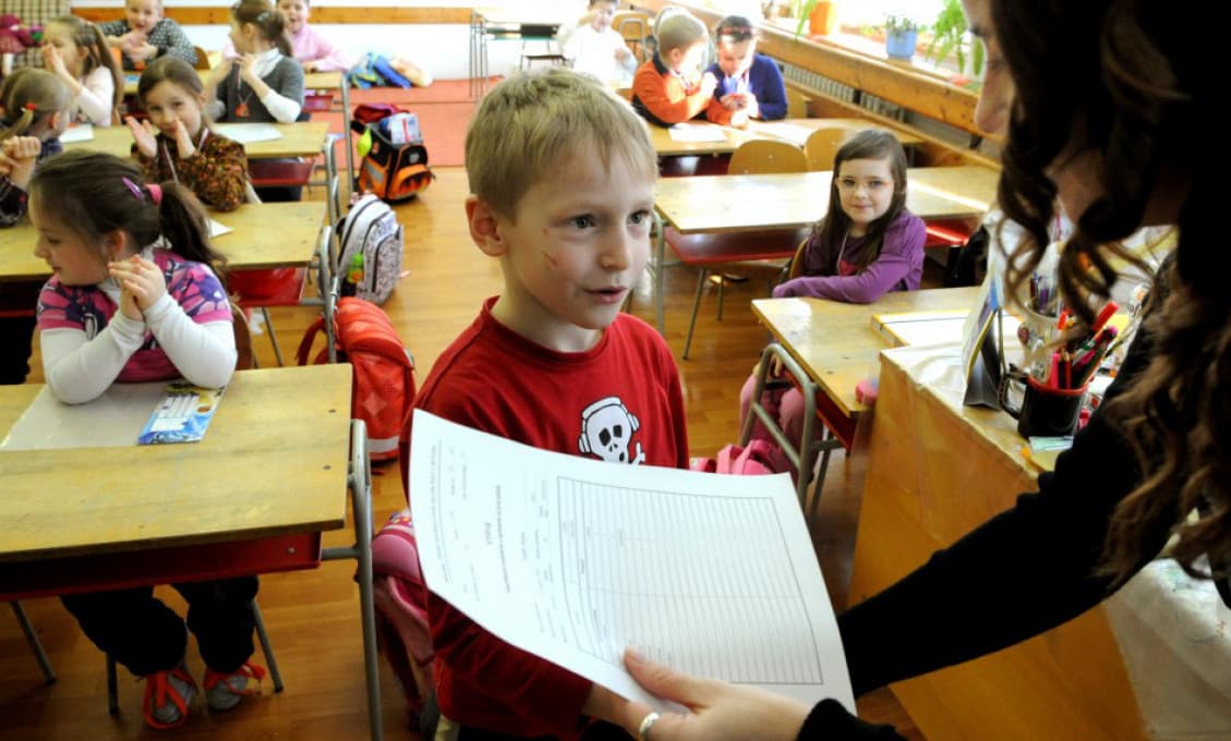 Výskumný ústav detskej psychológie a patopsychológie chce zistiť názory rodičov na slovné hodnotenie žiakov