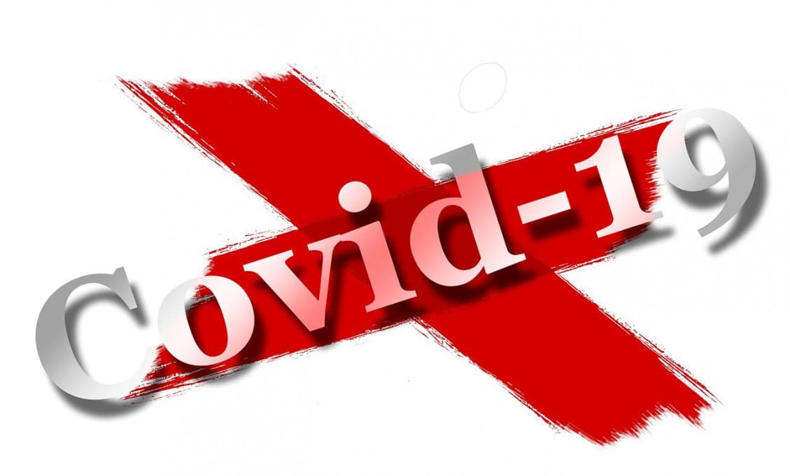 Podstatná časť v utorok potvrdených prípadov ochorenia COVID-19 pochádza z jednej firmy