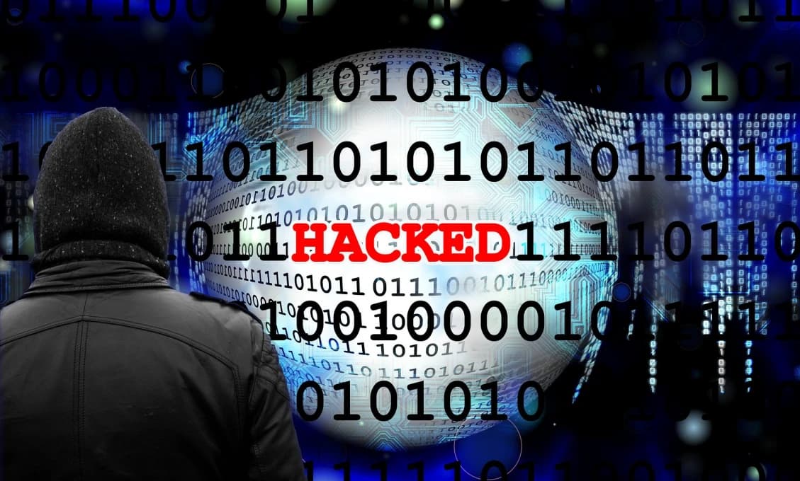 Hackeri našli spôsob, ako sa nabúrať do bankomatov. Gang zaútočil aj na slovenské banky