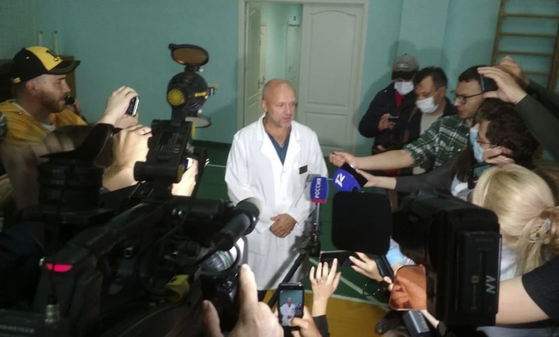 Kremeľ zaželal otrávenému Navaľnému "skoré uzdravenie"