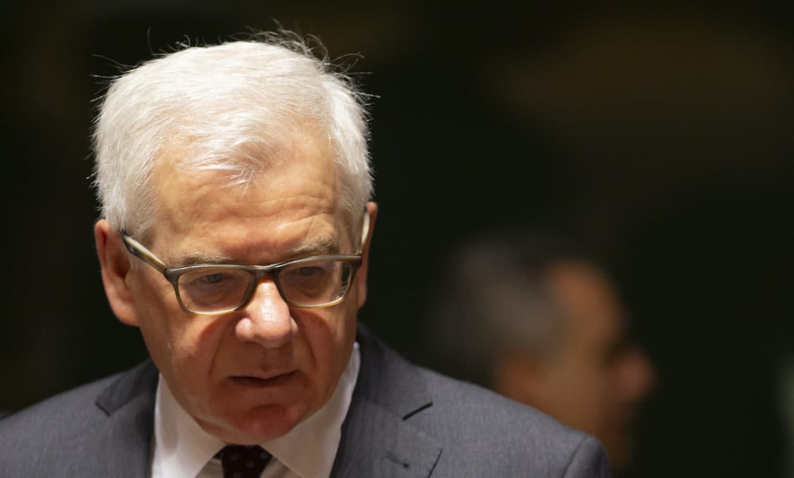 V Poľsku sa rozpadá vláda, skončil aj minister zahraničia Czaputowicz
