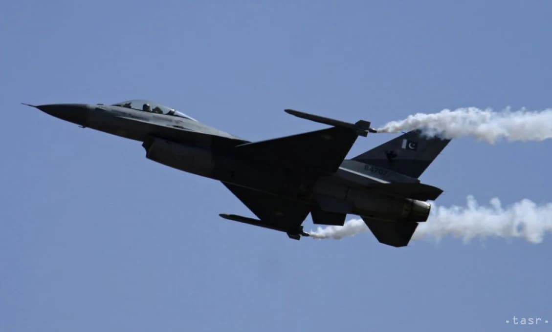 Umelá inteligencia porazila skúseného pilota F-16 (VIDEO)