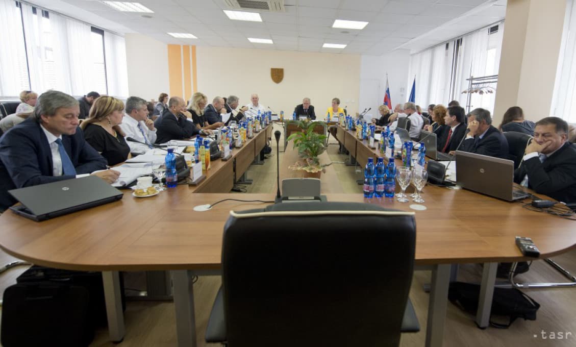 Členovia Súdnej rady si budú v pondelok voliť podpredsedu