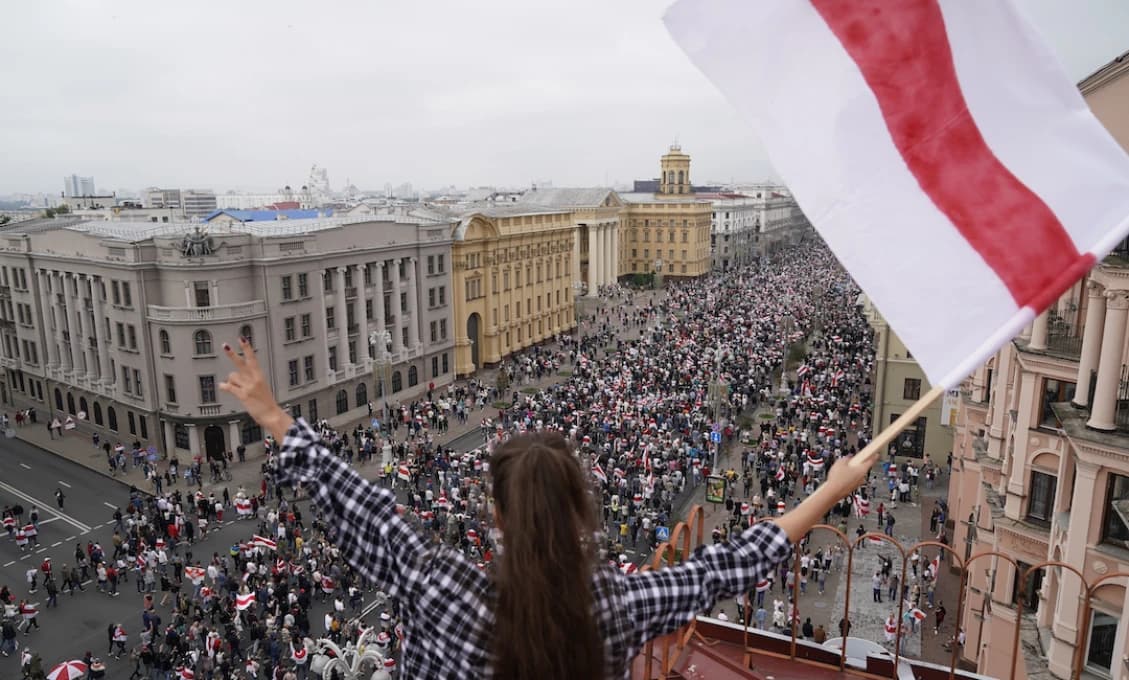 Bieloruská farebná revolúcia bude posledná (Gevorg Mirzajan)