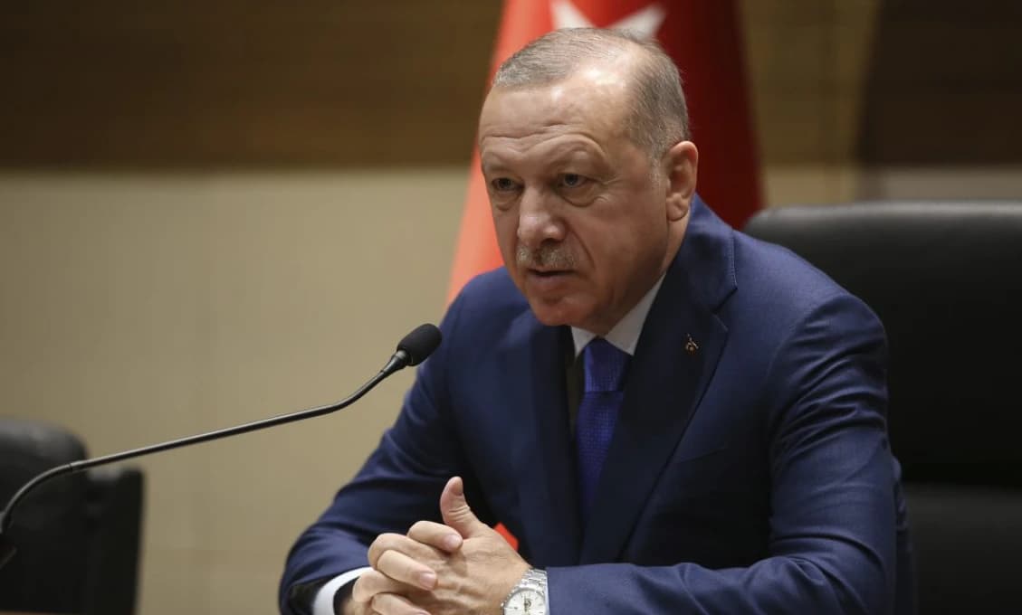Erdogan obviňuje Grécko z „vysievania chaosu“ v Stredomorí