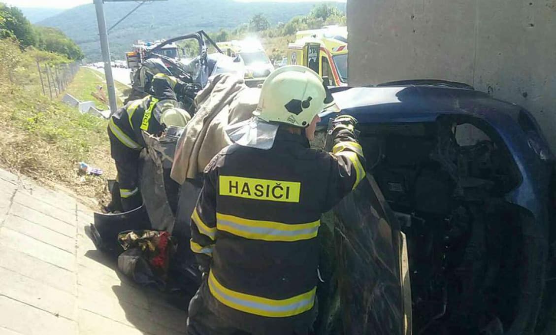 V katastri obce Tekovské Nemce došlo k tragickej dopravnej nehode (FOTO)