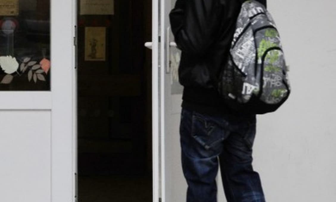Pri výbere školskej tašky treba zohľadniť predovšetkým hmotnosť dieťaťa