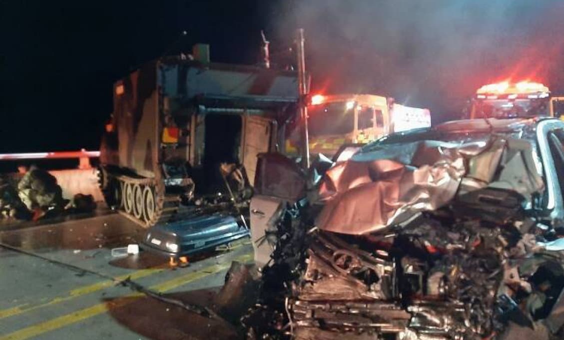 Osobné vozidlo neďaleko Soulu narazilo do amerického obrneného vozidla, 4 civilisti zomreli (VIDEO+FOTO)