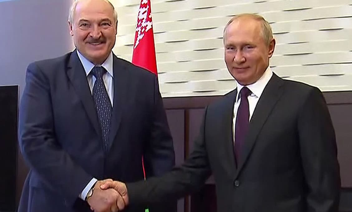 V predvečer stretnutia Putina s Lukašenkom (Vladimír Prochvatilov)
