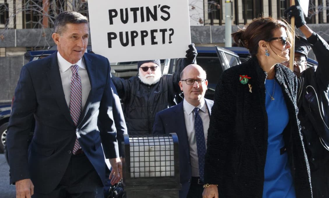 Trump je Putinov užitočný idiot, ktorý vedie USA do katastrofy varuje podplukovník Vindman