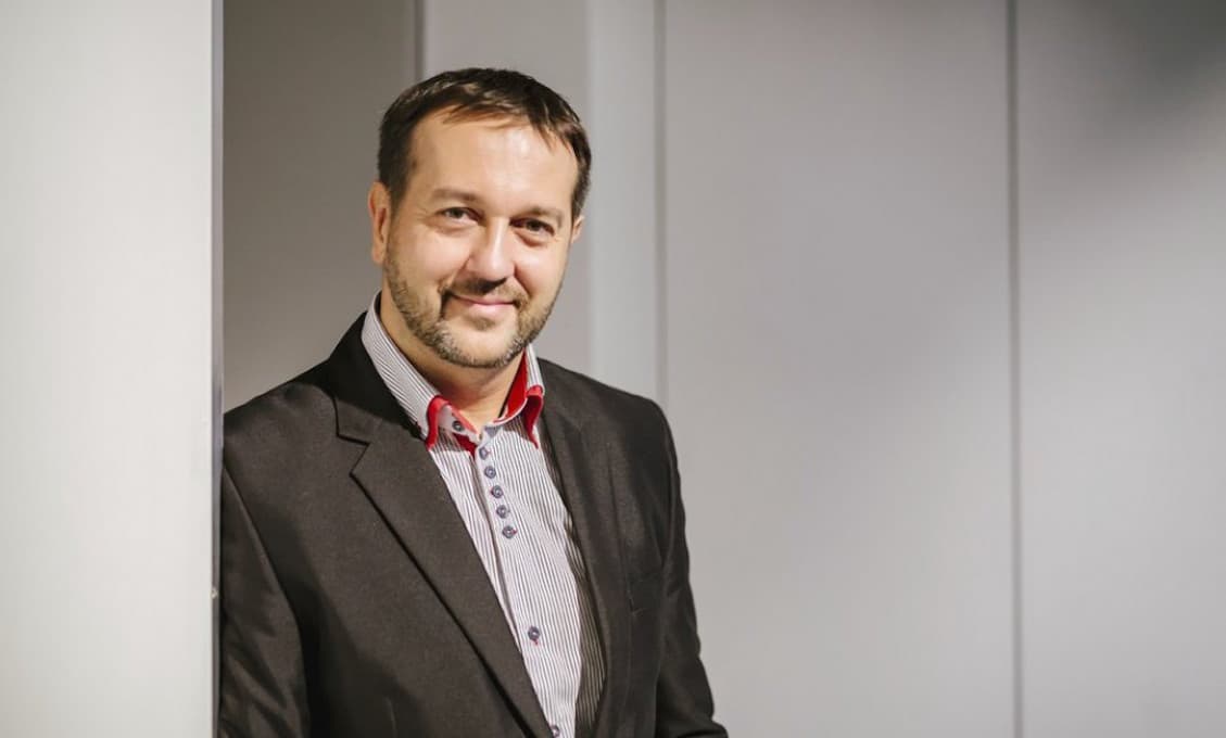 S koronavírusom sa musíme naučiť žiť aspoň do jari, hovorí epidemiológ