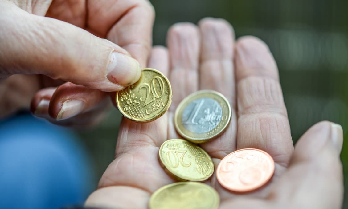 Neuveriteľné: Slováci sú druhí najchudobnejší v únii a zadĺžení až po uši!