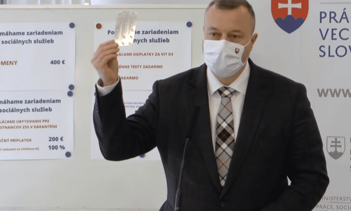 Krajniak supluje ministra zdravotníctva, vyzýva na užívanie vitamínu D