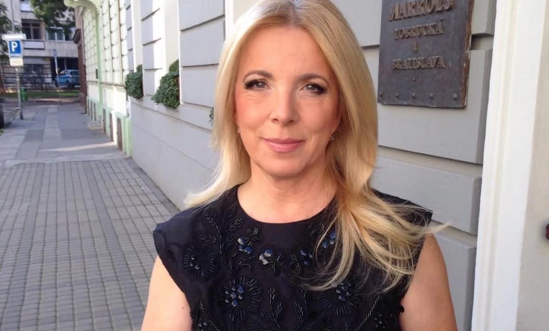 "Pán premiér, choďte preč, aj s celým svojím ansámblom. Je čas, aby ženy a matky povstali", vyzýva Eva Černá