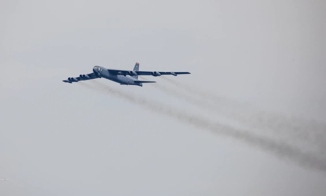 Ruskí stíhači zachytili tankujúci americký bombardér B-1 nad Beringovým morom