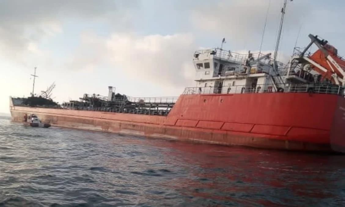 V Azovskom mori explodoval ruský tanker, traja námorníci sú nezvestní