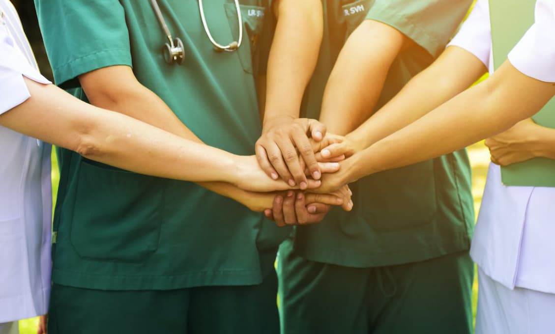 Celoplošné testovanie: Nevhodné testy, nepripravenosť, neodbornosť, ale aj nátlak na ľudí