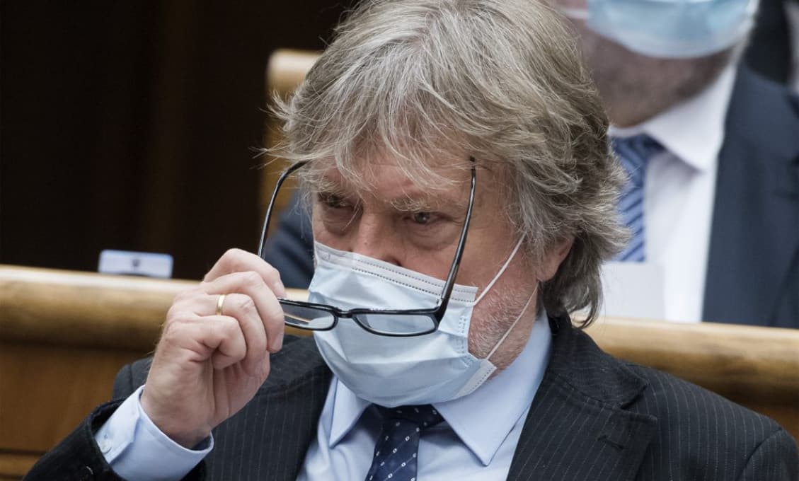Poslanec Dušan Jarjabek o generačnom rasizme a tiež o ústavnosti testovania