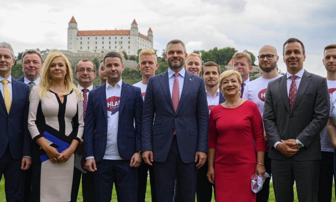 Poslanci okolo Petra Pellegriniho sa pýtajú premiéra: Kde ste nabrali hodnotu 0,7 percenta?