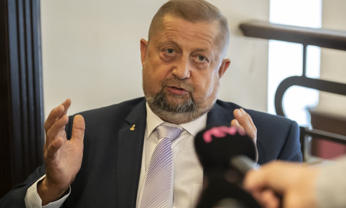 Trump napodobnil Harabina. Obaja sa vyhlásili za víťazov a v skutočnosti...