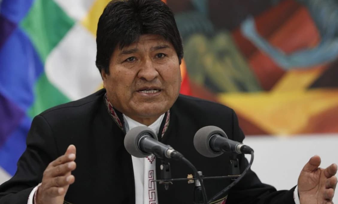 Trumpova porážka je porážkou rasistických politík, vyhlásil Evo Morales