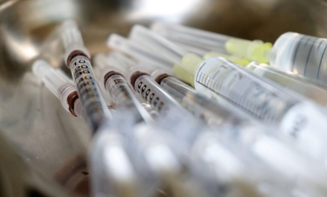 Vývoj českej vakcíny proti covidu stál milióny, teraz zrejme končí