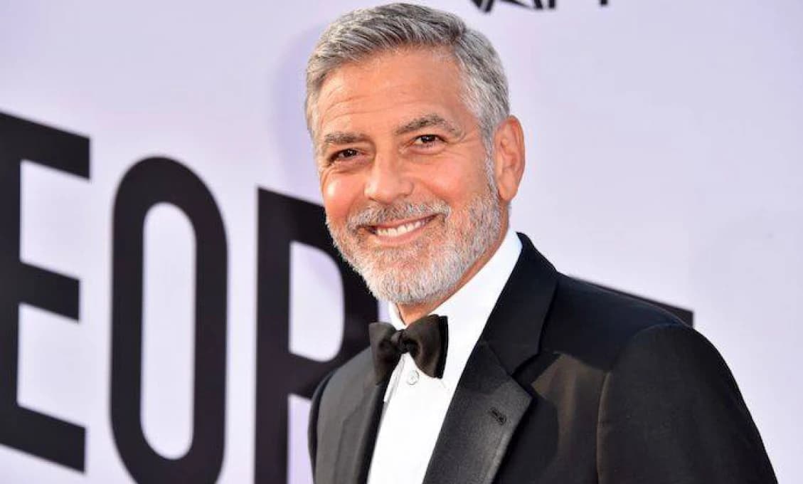George Clooney (59): 20 minút kľačal a žiadal o ruku