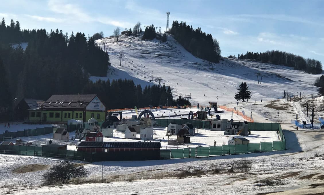 Donovaly ako prvé spustili lyžiarsku sezónu! Problém s tým už nemá ani minister