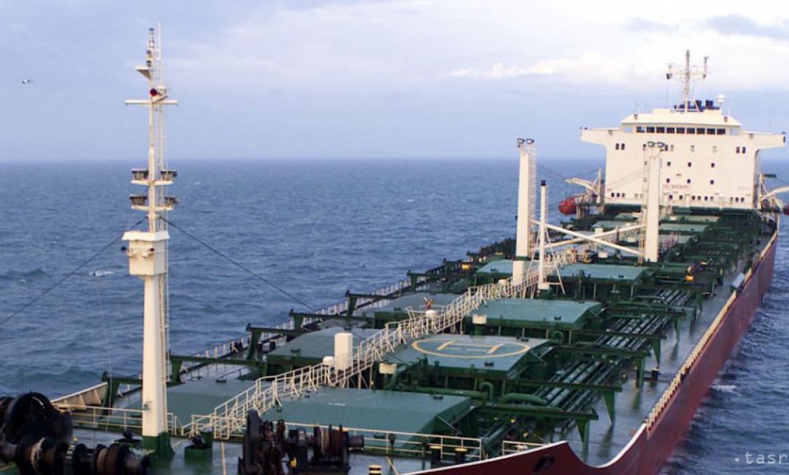 Irán má v pláne poslať do Venezuely najväčšiu flotilu ropných tankerov, aj napriek americkým sankciám