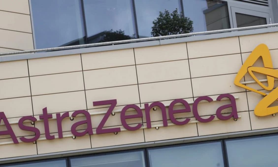 Mätúce výsledky testov vakcíny AstraZeneca bránia globálnemu zavedeniu