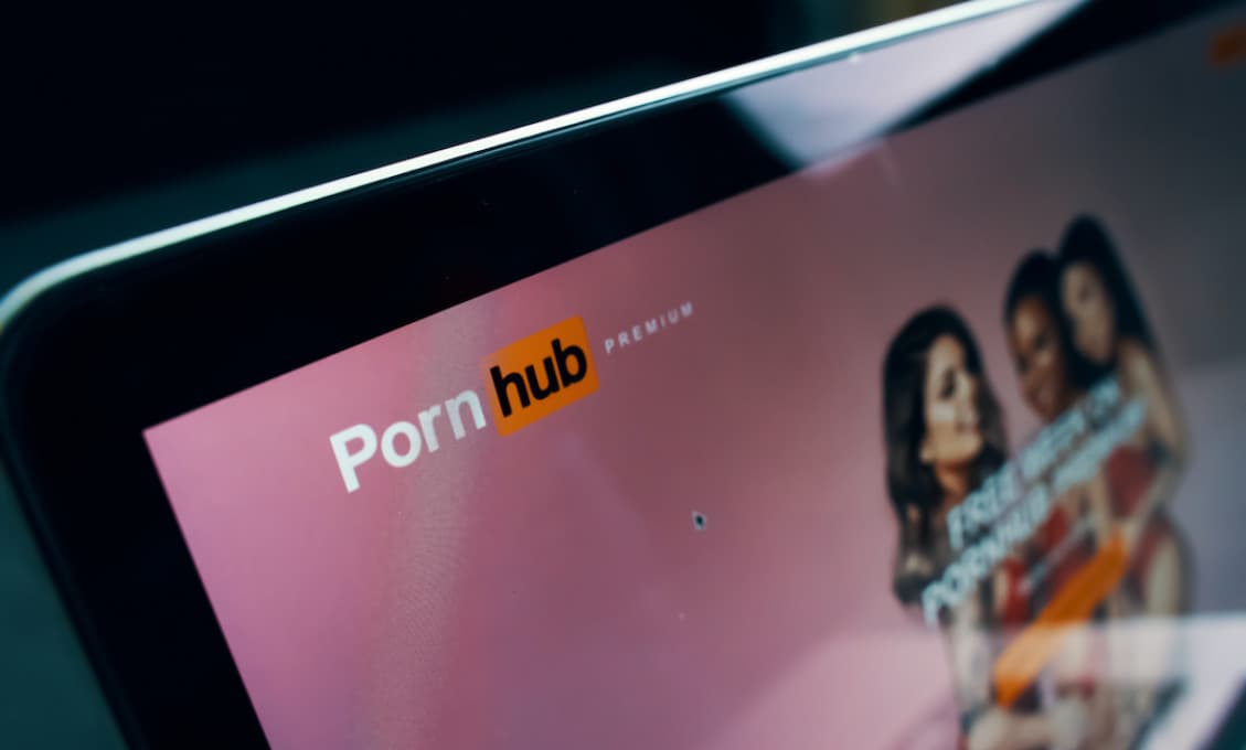 Stránka Pornhub má problém, museli zmazať 80% svojho obsahu.