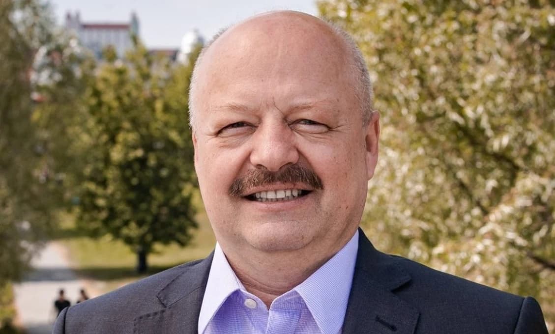 Generálmajor Pavel Macko: teatrálnosť a nedôstojná komunikácia ministra obrany Naďa