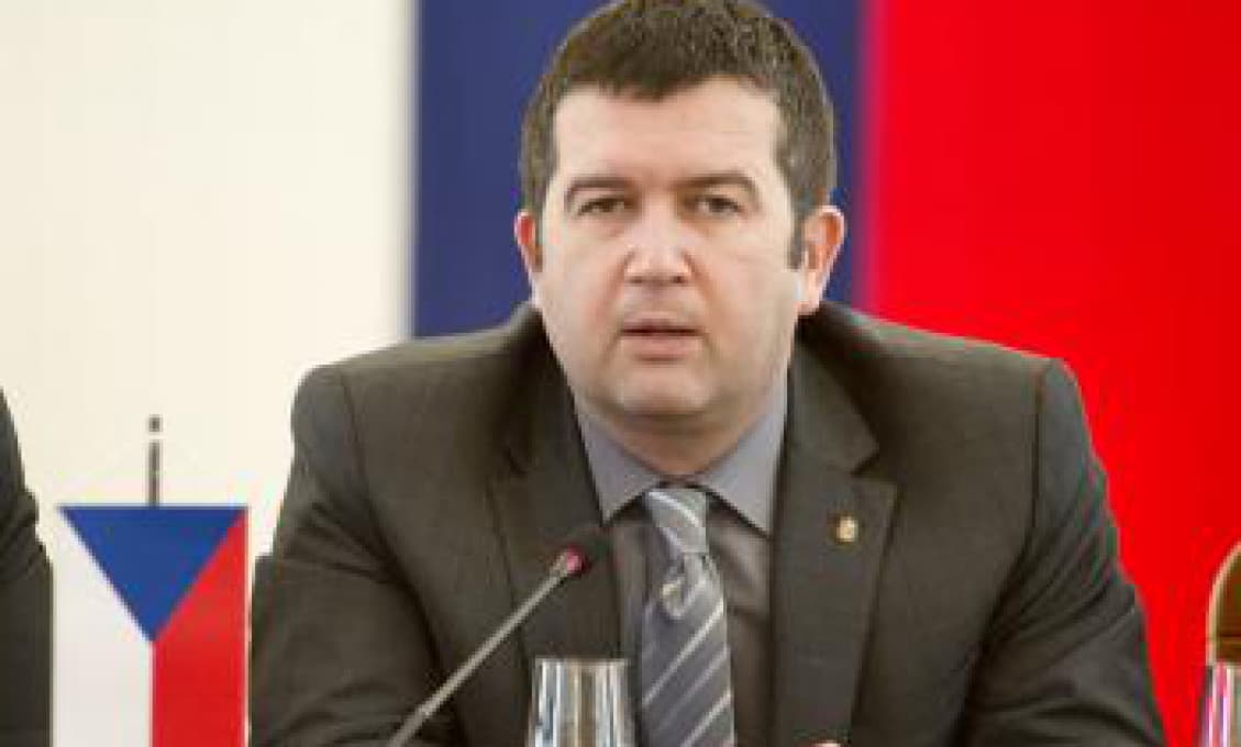 Český minister vnútra Hamáček: Česť vašej pamiatke, generál Lučanský!