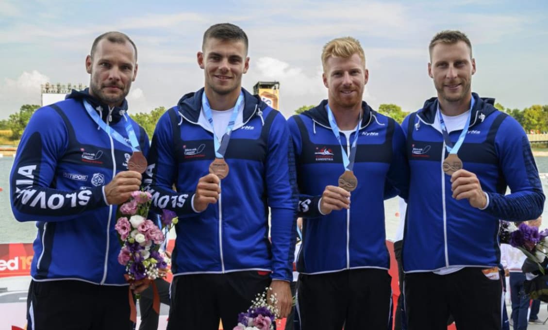 Cibulková si to "zlizla" jediná. Olympionici asi patria k ohrozeným skupinám, už majú tiež očkovanie