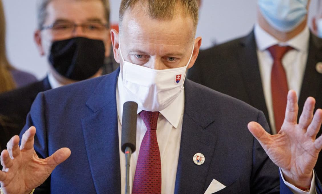 B.Kollár: Lekár by nemal byť sankcionovaný, keď zabráni vyliatiu vakcíny zaočkovaním mimo poradia