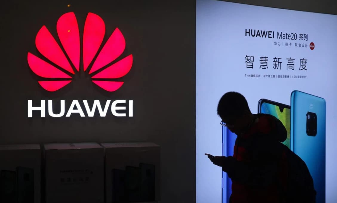 Chceš sa oženiť so západniarkou? Je to zrada a máš vyhadzov! vyhráža sa čínsky Huawei