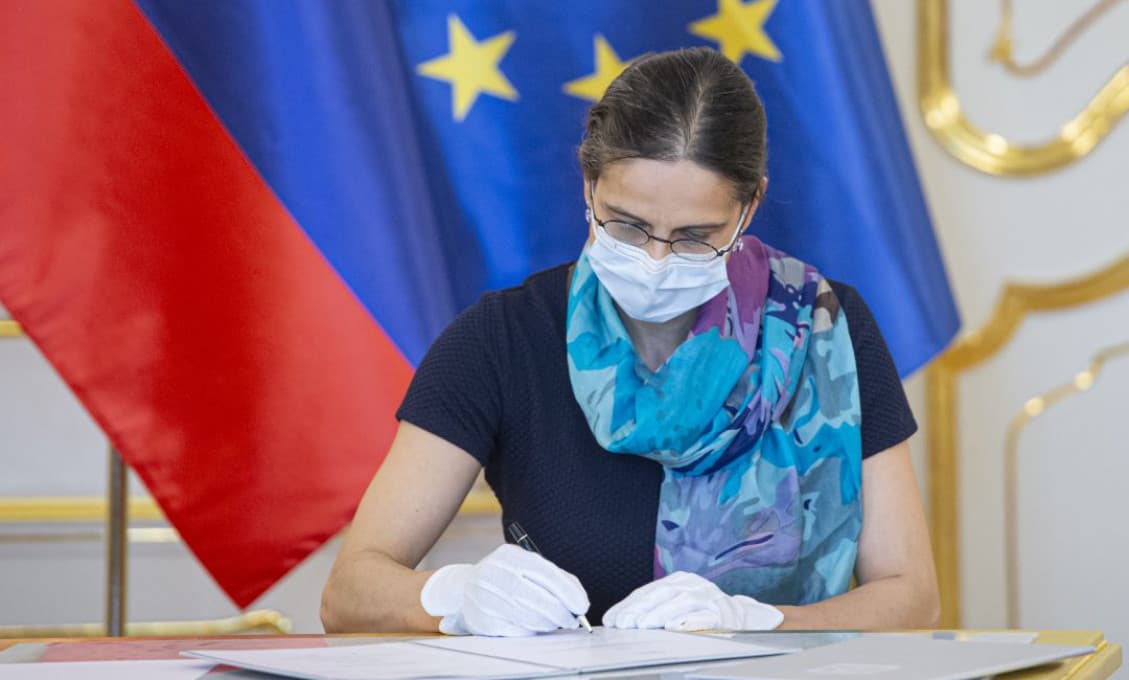 Draxler: ministerka Kolíková, to je tá transparentnosť, to je tá demokracia, to je tá konštruktívnosť tejto vlády!“