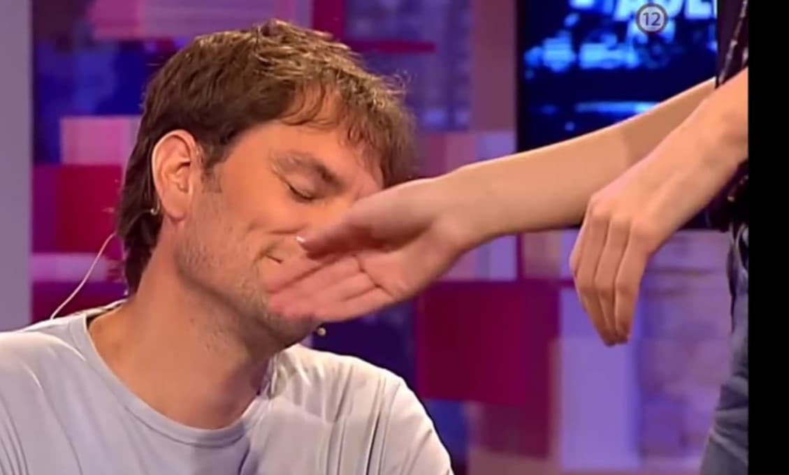 Matoviča nevyfackala iba Belousovová. Pozrite sa, akú facku dostal od Adely v roku 2010! (VIDEO)