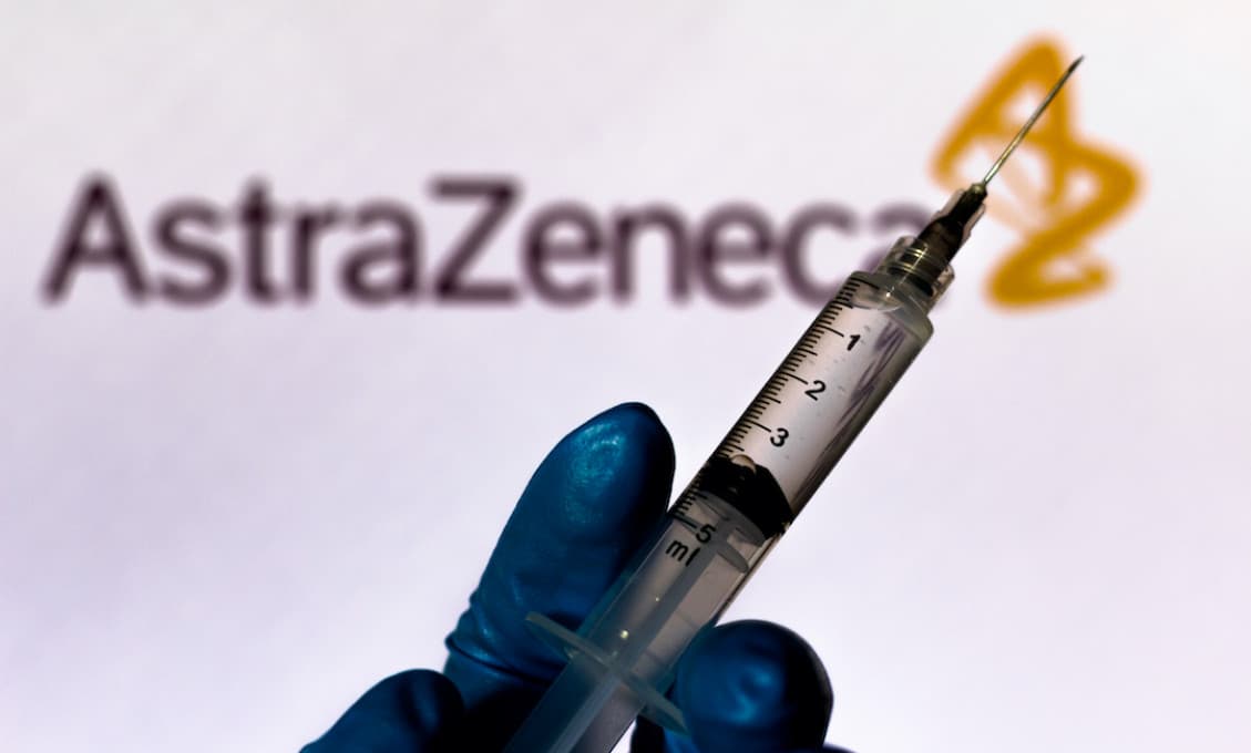 Spor medzi EÚ a AstraZeneca sa vyostruje