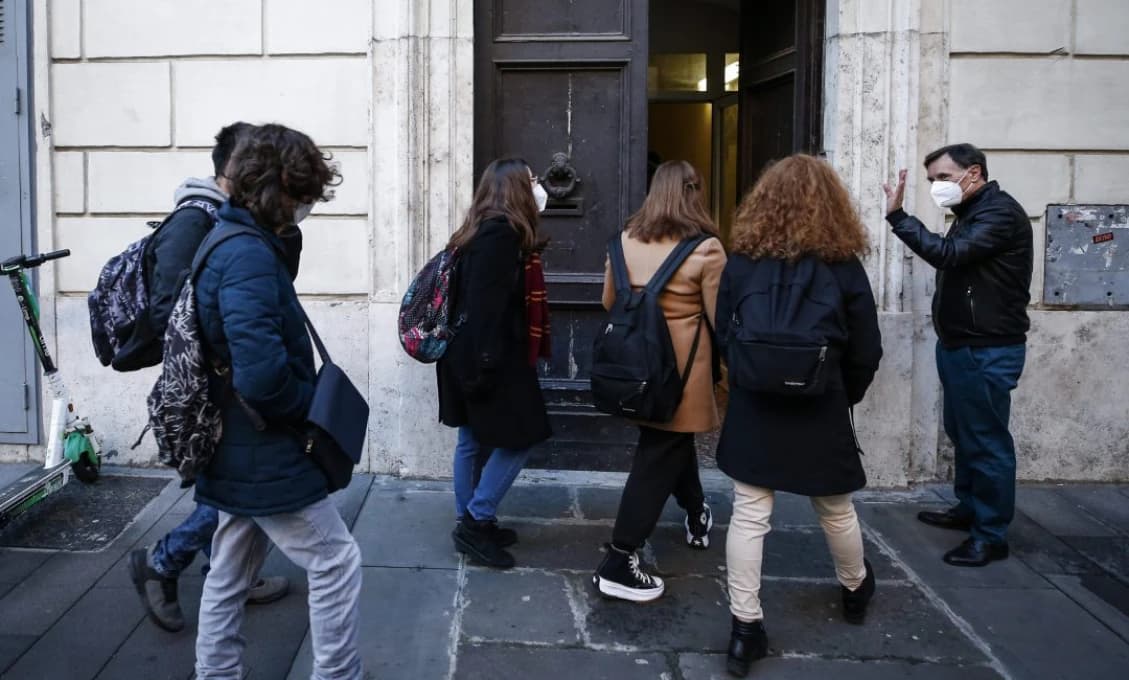 VAROVANIE: S búrkami treba na Slovensku počítať aj vo štvrtok