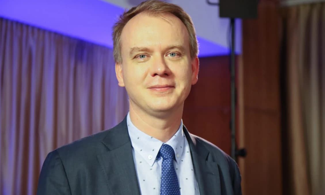 Kriminalisti zasahujú na stredočeskom krajskom úrade. Poznáme detaily