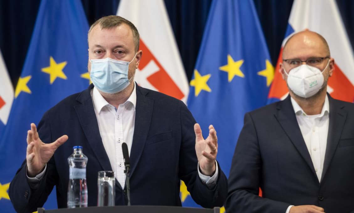 Ja verím na zázraky, som veriaci človek! Šokujúco obhajuje Krajniak otváranie kostolov