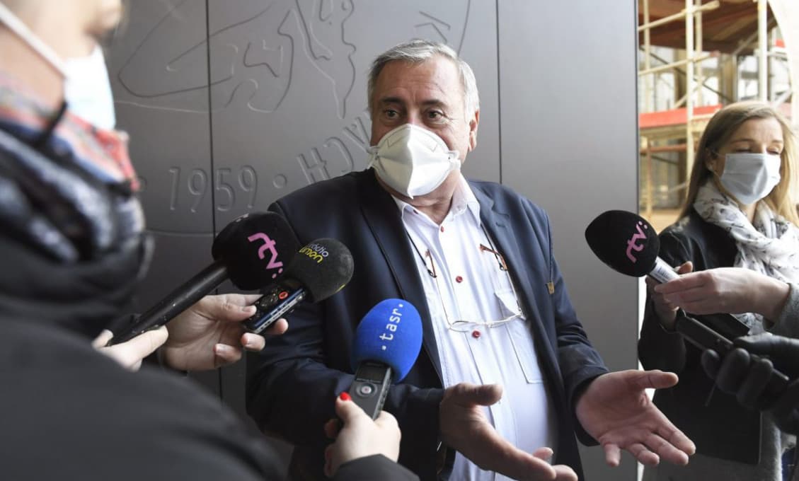 Česi si všimli slovenského priekopníka liečby ivermektínom. Vidia, že ho niet a lekári ho nevedia dávkovať