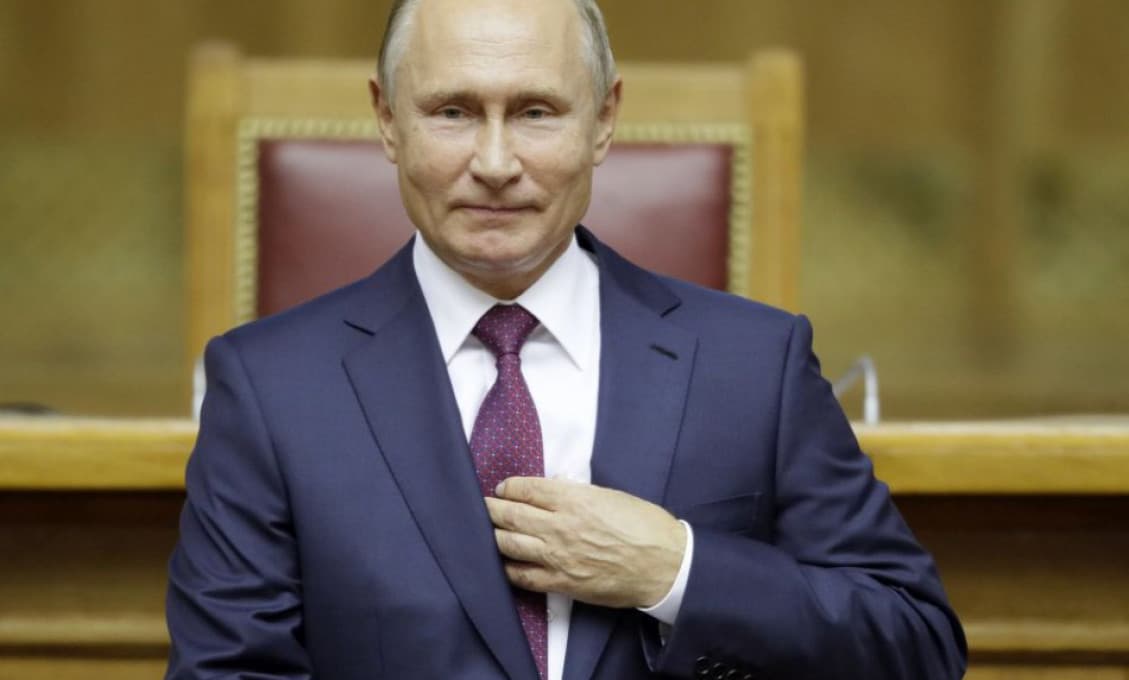Rakúska exministerka, ktorá si zatancovala s Putinom, dostala ponuku od Rosneftu