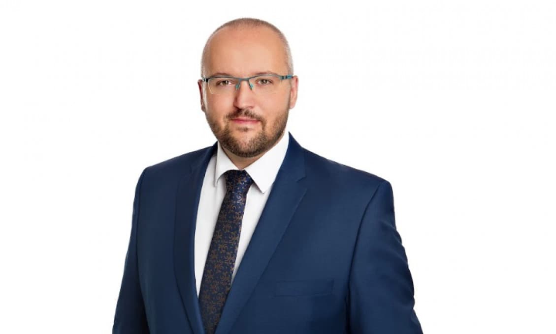 Poslanec Svrček bojuje v nemocnici s ťažkým priebehom Covid-19